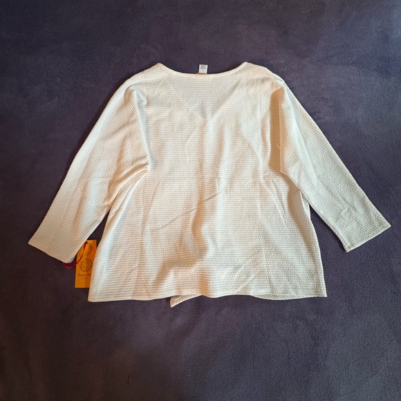 Ruby Rd. White Textured Top - Picture 3 of 5